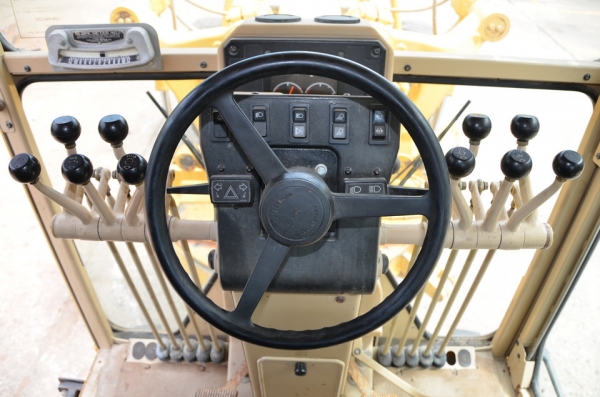 CATERPILLAR 140H II S/N APM033xx