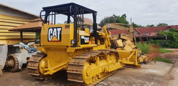 ขายแทรคเตอร์CAT D6D เกียร์ตัด เครื่อง10Z ขายแทรคเตอร์CAT D6D เกียร์ตัด เครื่อง10Z