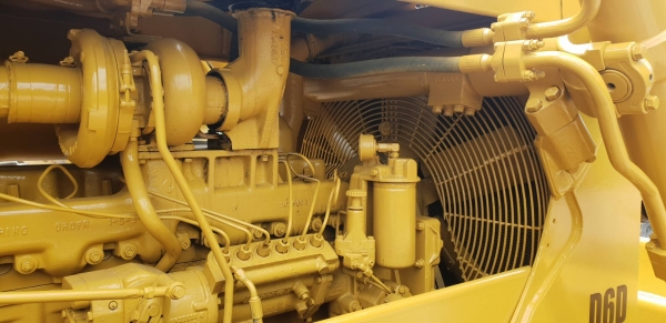 ขายแทรคเตอร์CAT D6D เกียร์ตัด เครื่อง10Z
