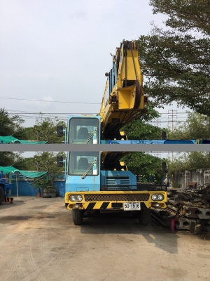 ขายเครน12ล้อKATO45ตัน เอกสารเล่มทะเบียนราคา 3,500,000 ขายเครน12ล้อKATO45ตัน เอกสารเล่มทะเบียนราคา 3,500,000