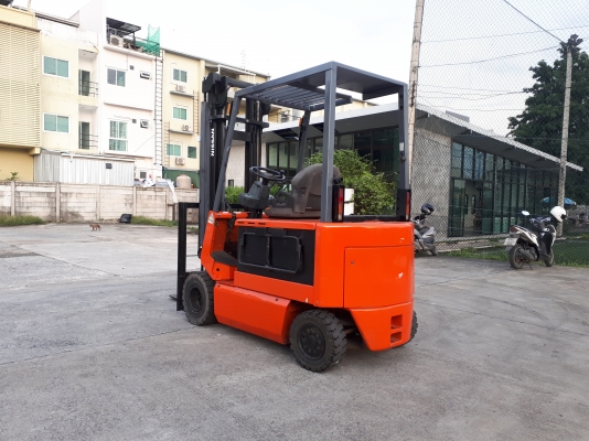 ขายรถโฟล์คลิฟท์ไฟฟ้ายี่ห้อ NISSAN QP02 ขายรถโฟล์คลิฟท์ไฟฟ้ายี่ห้อ NISSAN QP02