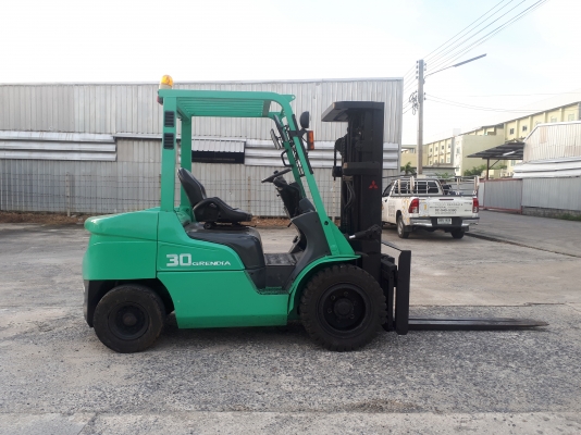 ขายรถโฟล์คลิฟท์ยี่ห้อ MITSUBISHI GRENDIA FD30
