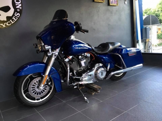 FLHX Street Glide 2009 Abs