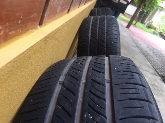 ขายยาง 205 55 r16 ปี 16 ถอดจากอัลทิส