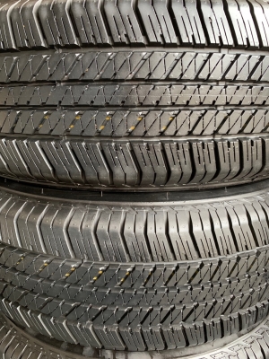 ยางป้ายแดง 265-65-17 Bridgestone ปี 19 ตุ่มเด้งๆทุกเส้น ยางป้ายแดง 265-65-17 Bridgestone ปี 19 ตุ่มเด้งๆทุกเส้น