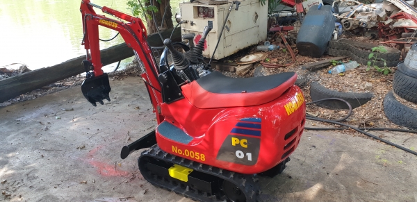 แบคโฮ pc01 พร้อมใช้งาน