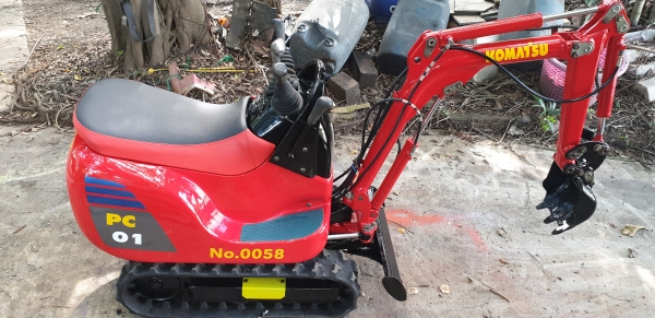 แบคโฮ pc01 พร้อมใช้งาน
