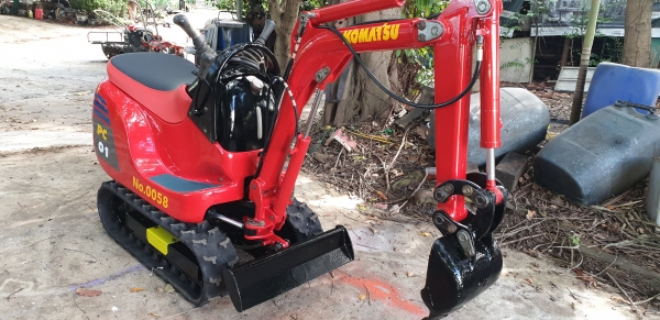 แบคโฮ pc01 พร้อมใช้งาน