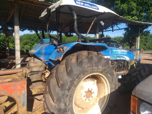 ขายด่วน รถไถ NEW HOLLAN T77 สองเพลา ขายตามสภาพ ชุดเพลาหน้าถอดเฟืองออกทั้งสองข้าง เครื่องเกียร์ดี ระบบไฮดรอลิดพร้อมใช้งาน สนใจสอบถาม 093 0764943  คุณ ตั้ม ราคา 280000