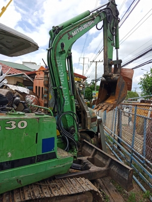 แบคโฮ mm30