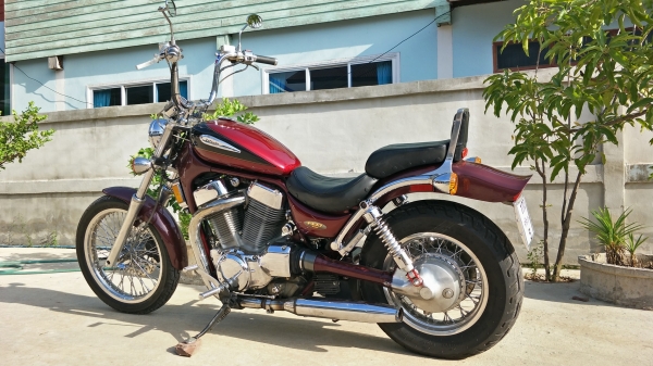 ขายครับ Suzuki Intruder 1400cc ทะเบียนแท้ ขายครับ Suzuki Intruder 1400cc ทะเบียนแท้