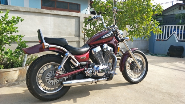 ขายครับ Suzuki Intruder 1400cc ทะเบียนแท้ ขายครับ Suzuki Intruder 1400cc ทะเบียนแท้