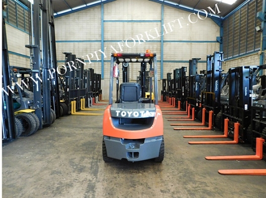 จำหน่ายรถ Forklift TOYOTA 52-8FD30