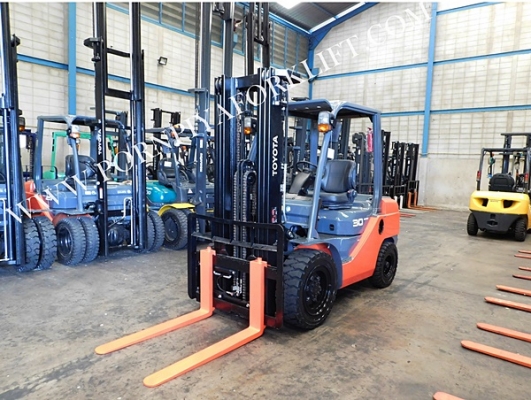 จำหน่ายรถ Forklift TOYOTA 52-8FD30