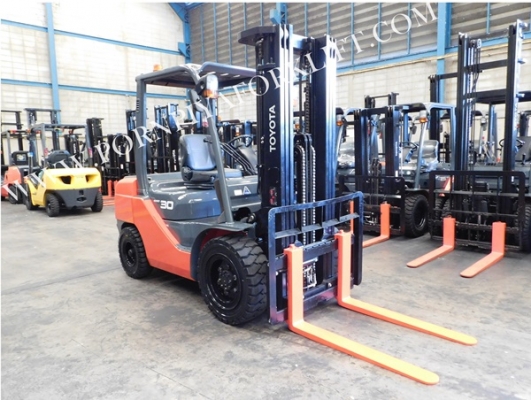 จำหน่ายรถ Forklift TOYOTA 52-8FD30