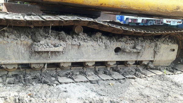 ขายด่วน KOMATSU PC-120-6 รถสมบูรณ์ พร้อมใช้งาน ไฟฟ้าครบ แอร์เย็น ช่วงล่างสวย เครื่องปั้มดีเยี่ยม เอกสารใบแจ้งจำหน่าย รถเก่านอก มีไลน์หัวแย็ก สนใจสอบถาม 093_0764943  คุณ ตั้ม