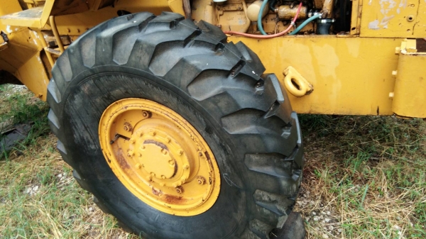 ขายด่วนรถตีกCAT910รถนอกนำเข้าใช้งานได้ดีๆๆ