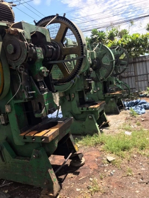 ปั๊มมือเสือ60ตัน