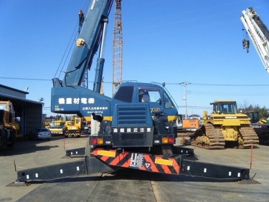 รับซ่อมเครื่องจักรหนัก รถขุด รถตัก รถบด รถปูยาง รถเกรด รถเครน รถเจาะ