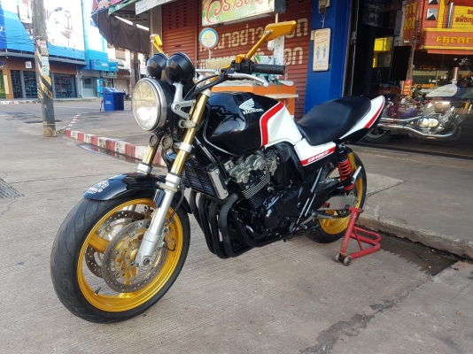 ขาย HONDA CB400 TECH1 ปี2001 เดิมๆ สีสวย มีท่อแต่ง แกนโช๊คหน้าทอง แฮนด์บาร์ กระจกแต่ง อินวอยส์ สรรพส