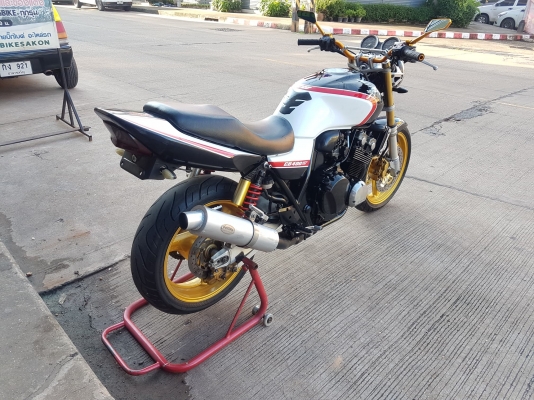 ขาย HONDA CB400 TECH1 ปี2001 เดิมๆ สีสวย มีท่อแต่ง แกนโช๊คหน้าทอง แฮนด์บาร์ กระจกแต่ง อินวอยส์ สรรพส