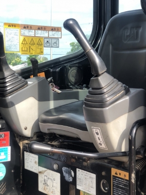 ขายรถขุด CAT 305CSR ปี 2009 นำเข้าเองจากญี่ปุ่น สภาพสวยพร้อมใช้ มีVDOการทำงานครับ