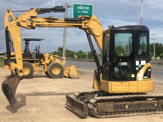 ขายรถขุด CAT 305CSR ปี 2009 นำเข้าเองจากญี่ปุ่น สภาพสวยพร้อมใช้ มีVDOการทำงานครับ