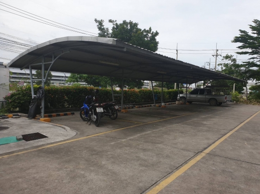 โรงจอดรถ จอดรถได้ 8 คัน ซื้อไปติดตั้งได้ทันที 30,000 บาท