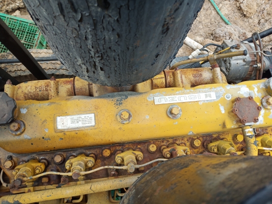 เครื่องสูบน้ำ 10 นิ้ว เครื่อง อีสุสุ 6 สูบ. พร้อมกะโหลก 10 นิ้ว