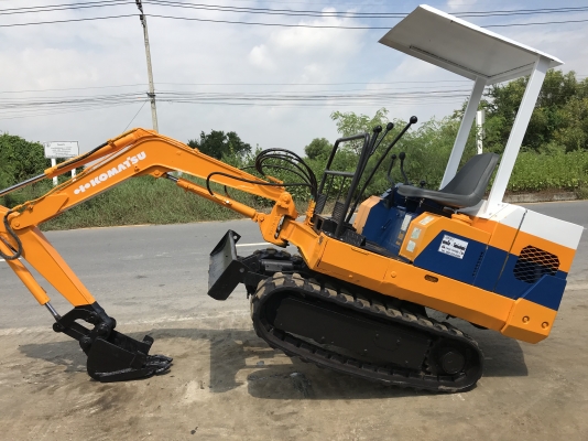 komatsu pc05-6สภาพดีเก่าญี่ปุ่น มีใบอินวอยไม่เคยใช้ในไทย