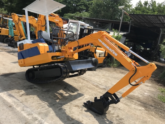 komatsu pc05-6สภาพดีเก่าญี่ปุ่น มีใบอินวอยไม่เคยใช้ในไทย