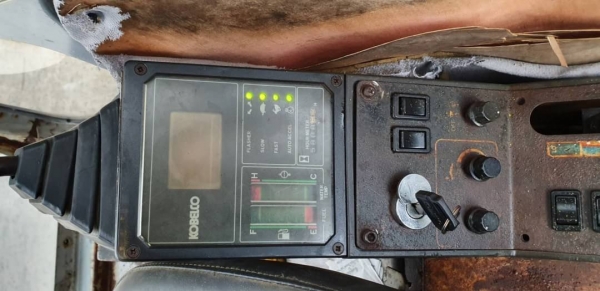 ขายด่วน735,000บาทรถแบคโฮKOBELCO-SK200MARK3มาร์ทีรถนอกเพิ่งนำเข้าจากญี่ปุ่นยังไม่เคยใช้งานในเมืองไทยเลยบูมอาร์มสวยช่วงล่างเต็มเอวเเน่นเครื่องดีปั้มดีไฟฟ้าครบซีเรียสสูงเร็วเเรงไม่โหลดรถสวยสถาพเดิมๆดีพร้อมใช้เอกสารอินวอย 081-989-1989หรั่ง