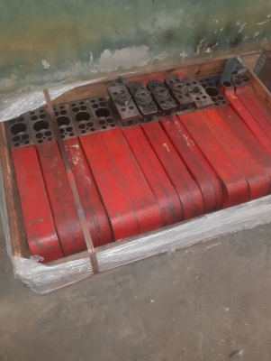 C Frame ติดบนเครื่องปั๊ม พร้อมทูล พั้นช์ ได จำนวนมาก ทำมา ประมาณ 10 ล้านขึ้น ขาย 250,000 บาท