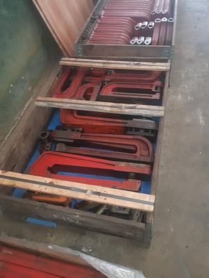 C Frame ติดบนเครื่องปั๊ม พร้อมทูล พั้นช์ ได จำนวนมาก ทำมา ประมาณ 10 ล้านขึ้น ขาย 250,000 บาท C Frame ติดบนเครื่องปั๊ม พร้อมทูล พั้นช์ ได จำนวนมาก ทำมา ประมาณ 10 ล้านขึ้น ขาย 250,000 บาท