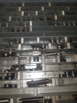 C Frame ติดบนเครื่องปั๊ม พร้อมทูล พั้นช์ ได จำนวนมาก ทำมา ประมาณ 10 ล้านขึ้น ขาย 250,000 บาท C Frame ติดบนเครื่องปั๊ม พร้อมทูล พั้นช์ ได จำนวนมาก ทำมา ประมาณ 10 ล้านขึ้น ขาย 250,000 บาท