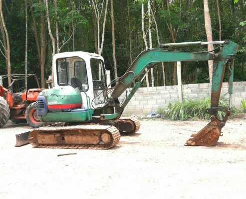ขายKOMATSU PC40-8 เอกสารอินวอยราคา 370,000