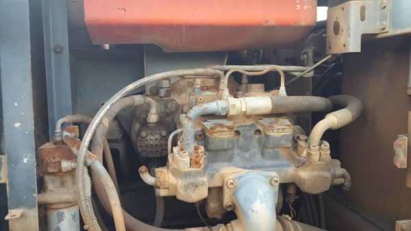 ขาย 590,000 HITACHI EX 200-5  เครื่องดี ปั้มแรง เอวแน่น ช่วงล่างสวย รถพร้อมใช้งาน  รถอยู่ สระบุรี 090-772-3710 090-772-3708