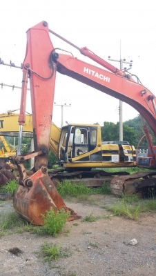 ขาย 590,000 HITACHI EX 200-5  เครื่องดี ปั้มแรง เอวแน่น ช่วงล่างสวย รถพร้อมใช้งาน  รถอยู่ สระบุรี 090-772-3710 090-772-3708