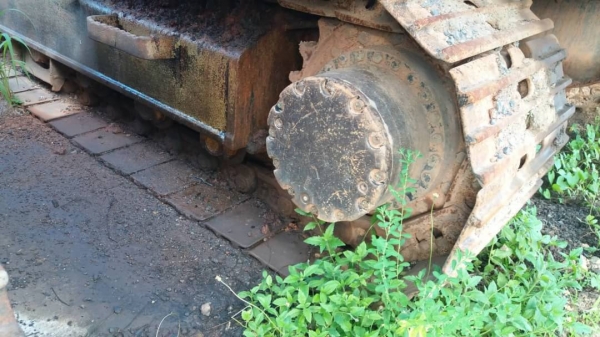 ขาย 590,000 HITACHI EX 200-5  เครื่องดี ปั้มแรง เอวแน่น ช่วงล่างสวย รถพร้อมใช้งาน  รถอยู่ สระบุรี 090-772-3710 090-772-3708