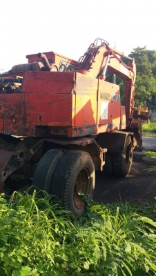 ขาย 325,000 รถแบคโฮล้อยาง HITACHI WH04DS 2 เพลา พร้อมลายหัวเจาะ เครื่องดี ปั้มแรง เอวแน่น ยางดี มีเท้าช้าง รถพร้อมใช้  รถอยู่ สระบุรี 090-772-3710 090-772-3708