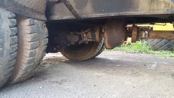 ขาย 325,000 รถแบคโฮล้อยาง HITACHI WH04DS 2 เพลา พร้อมลายหัวเจาะ เครื่องดี ปั้มแรง เอวแน่น ยางดี มีเท้าช้าง รถพร้อมใช้  รถอยู่ สระบุรี 090-772-3710 090-772-3708