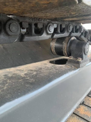 KOMATSU 70-8  ราคา 1,200,000 ระบบเต็ม แอร์เย็น เครื่องดี เอกสาชุดจด สนใจติดต่อ 081-989-1989 หรั่งครับ