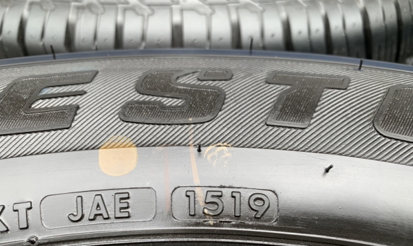 ยางป้ายแดง 265-60-18 Bridgestone ปี 19 สวยๆ ตุ่มเด้งๆทุกเส้น ยางป้ายแดง 265-60-18 Bridgestone ปี 19 สวยๆ ตุ่มเด้งๆทุกเส้น
