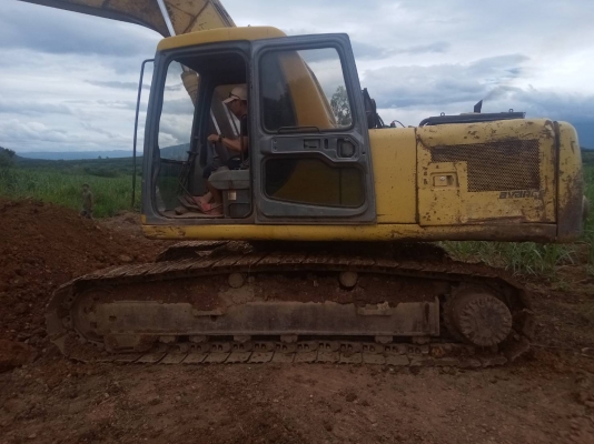 ขายด่วนแค่วันที่20นี้เท่านั้นKOMATSU PC200-6 รถพร้อมใช้เอกสารเล่มทะเบียนราคา 480,000 ต่อรอง