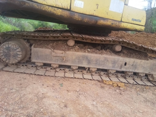 ขายด่วนแค่วันที่20นี้เท่านั้นKOMATSU PC200-6 รถพร้อมใช้เอกสารเล่มทะเบียนราคา 480,000 ต่อรอง