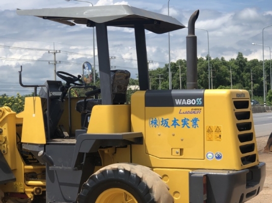 ขายรถตักล้อยาง KOMATSU WA200-1 นำเข้าเองจากญี่ปุ่น สภาพสวยพร้อมใช้ มีVDOการทำงานครับ