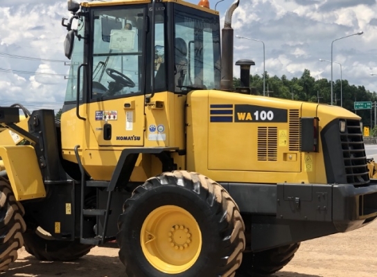 ขายรถตักล้อยาง KOMATSU WA100-5 นำเข้าเองจากญี่ปุ่น สภาพสวยพร้อมใช้งาน มีVDOการทำงานครับ