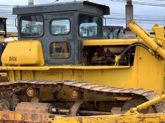 ขายรถดันดิน KOMATSU D60P-6 นำเข้าเองจากญี่ปุ่น สภาพสวยพร้อมใช้ มีVDOการทำงานครับ