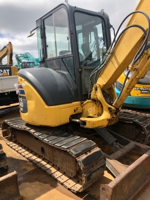 ขายรถขุด KOMATSU PC40MR-2 นำเข้าเองจากญี่ปุ่น สภาพสวยพร้อมใช้ ถึงเร็วนี้ครับ