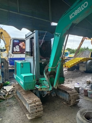 ขายด่วน แบ็คโคร KOBELCO SK30 ตู้เก๋ง สภาพพร้อมลุยงาย เครื่องปั้มดีเยี่ยม รถสมบูรณ์ สลักแน่นๆ สนใจสอบถามไว้ใช้งาน 093 0764943  คุณ ตั้ม